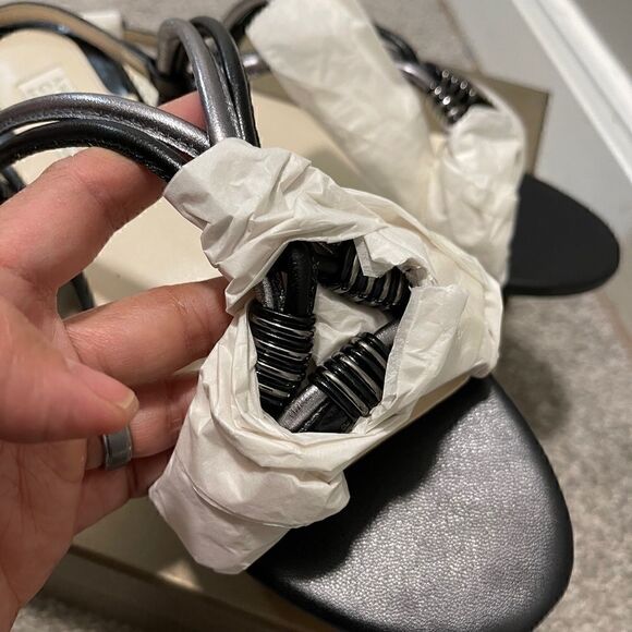 American Glamour byBadgley Mischka leather sandals - Picture 6 of 10